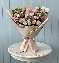 Букет цветов из:  Розы и Лизиантусы в Донском