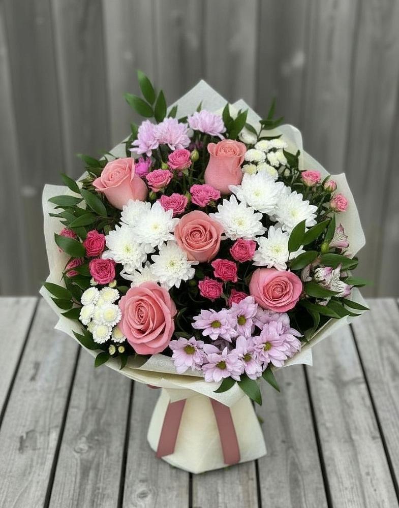 Букет цветов из: Альстромерии, Гвоздики, Розы и Хризантемы в Донском