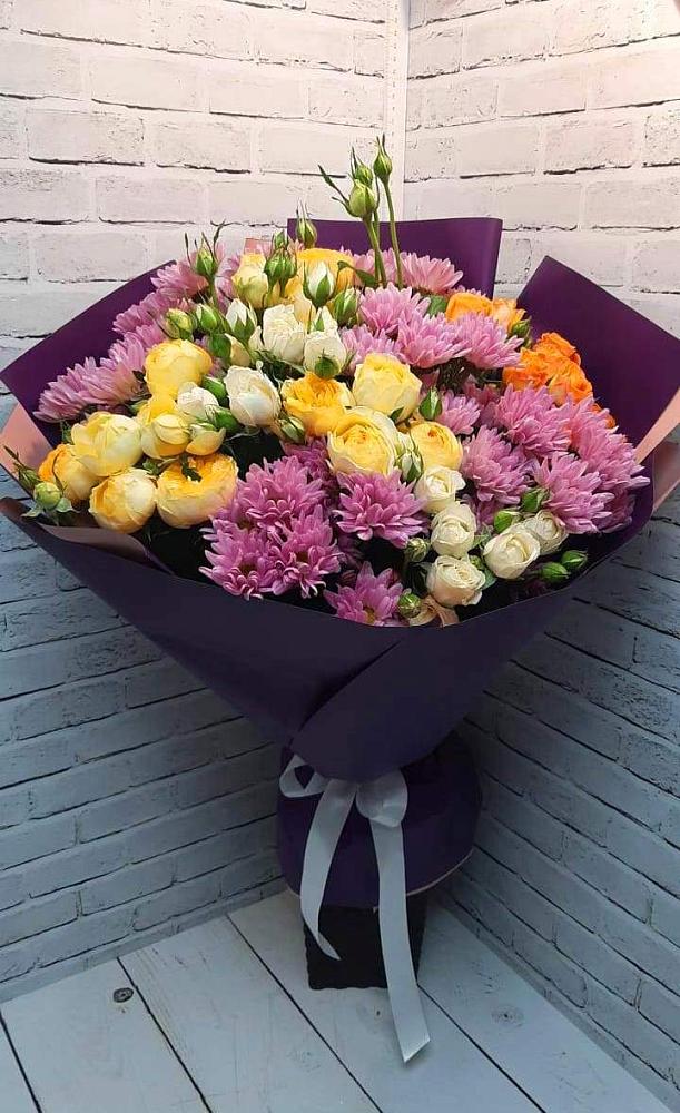 Букет цветов из: Хризантемы и Розы в Донском