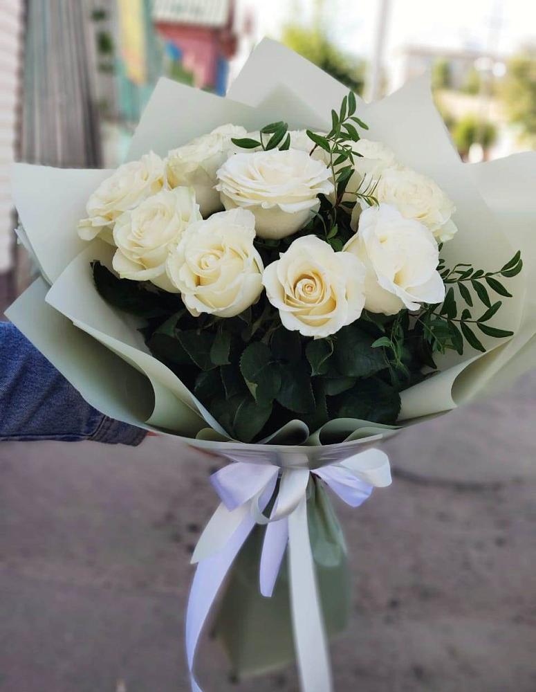 Букет Белые розы Проуд в Донском