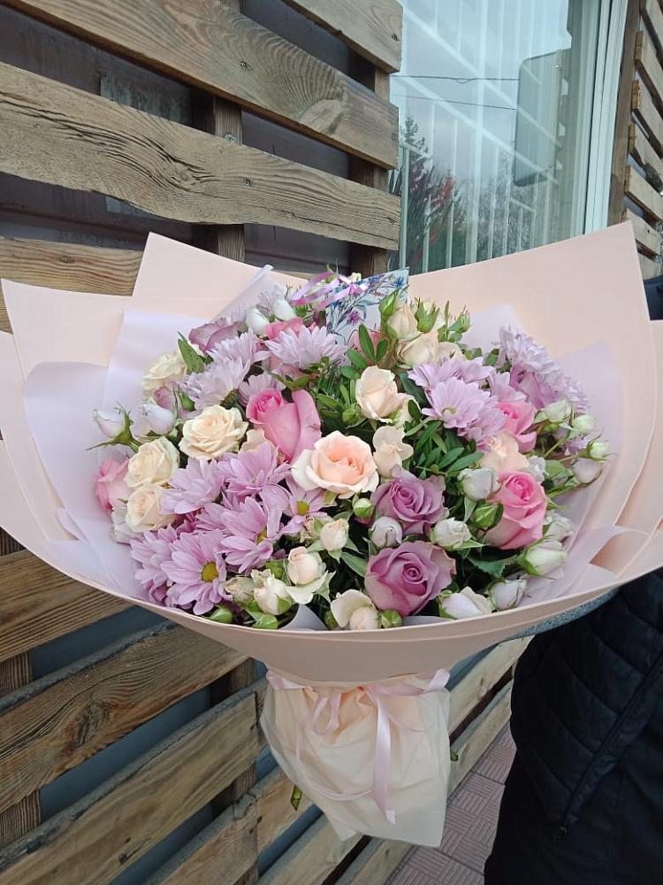 Букет цветов из: Розы и Хризантемы в Донском