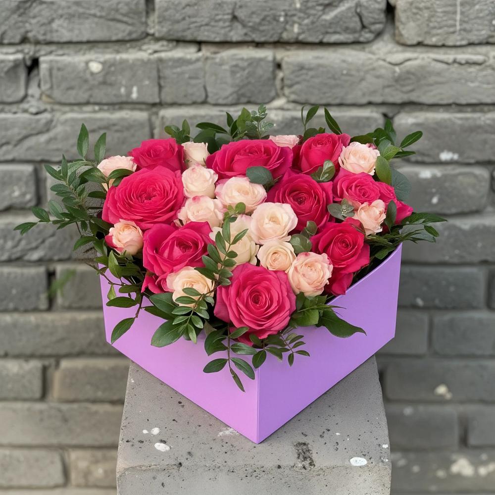 Цветочная композиция из Розы в коробке в Донском