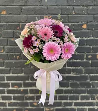 Букет цветов из:  Герберы и Хризантемы в Донском