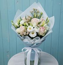 Букет цветов из:  Розы и Лизиантусы в Донском