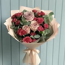 Букет цветов из:  Гвоздики и Розы в Донском