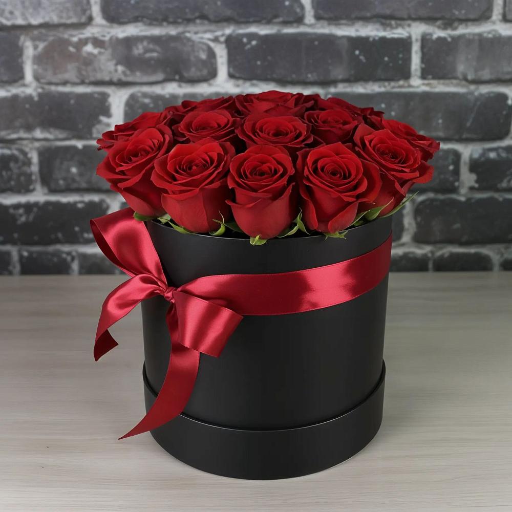 Цветочная композиция из Розы в шляпной коробке в Донском