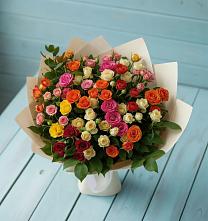 Букет Микс из разноцветных кустовых роз в Донском