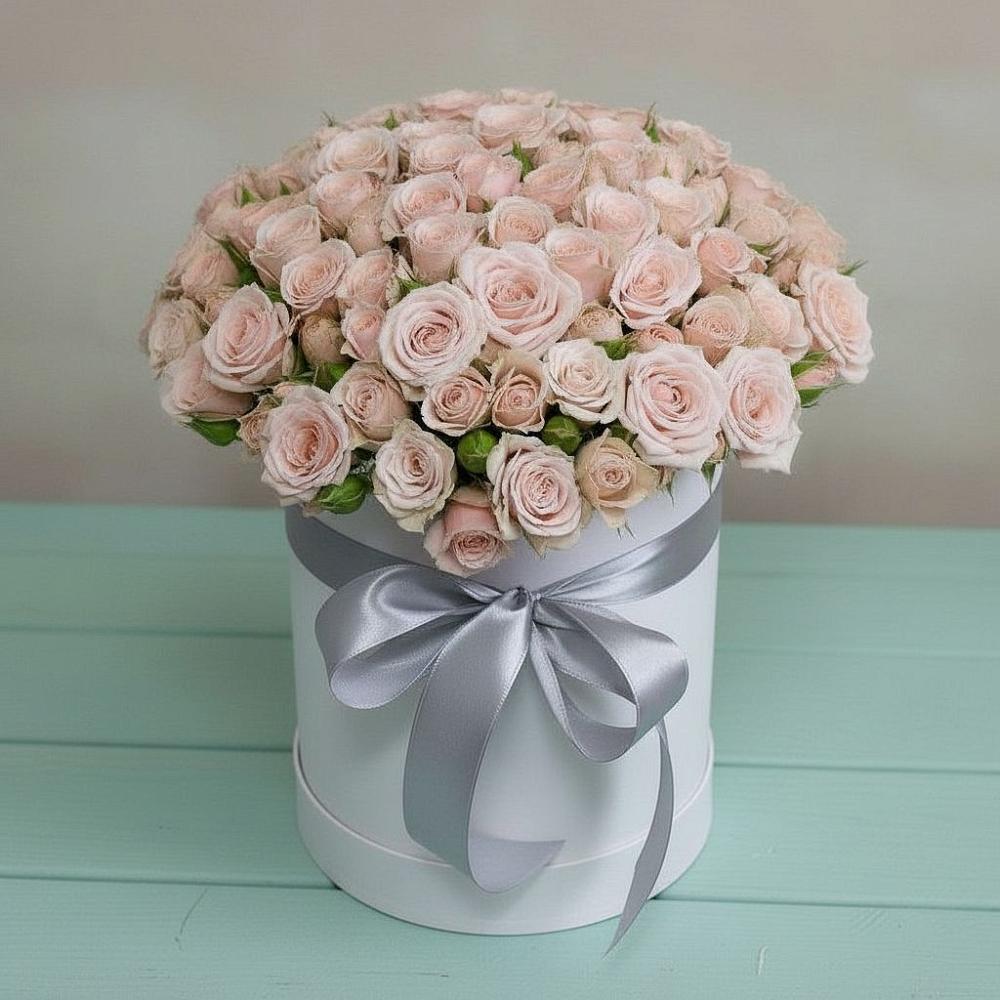 Цветочная композиция из Розы в шляпной коробке в Донском